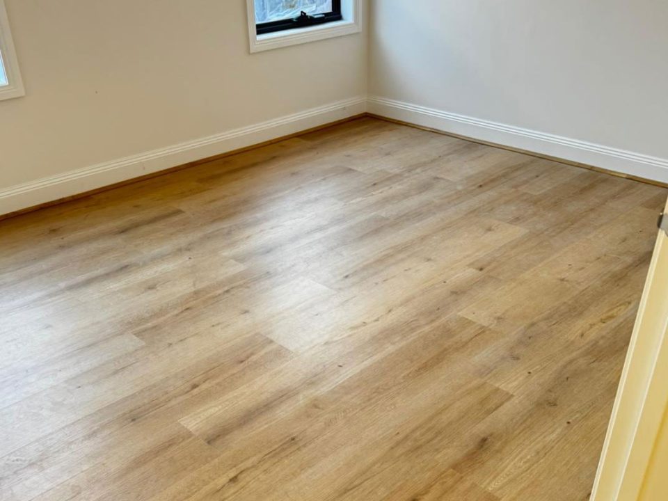 gallery-item