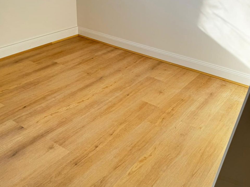 gallery-item