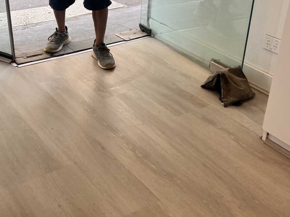 gallery-item